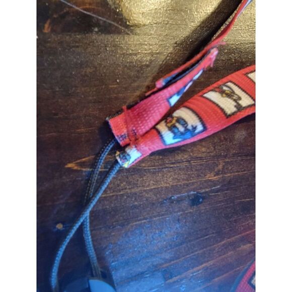 VTG 1997 Walt Disney World Magic Kingdom Red Mickey Drink Lanyard New Orleans - Picture 6 of 6